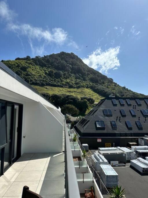 Luxury Beach Escape - 6 Adams Ave Mt Maunganui Маунт-Маунгани Экстерьер фото